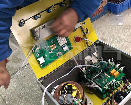 生產(chǎn)過(guò)程圖 全自動(dòng)低壓耐壓儀生產(chǎn)過(guò)程圖